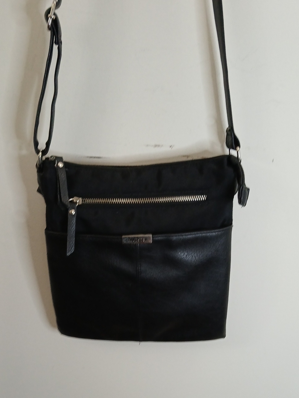 Roots 73 Black Crossbody Bag